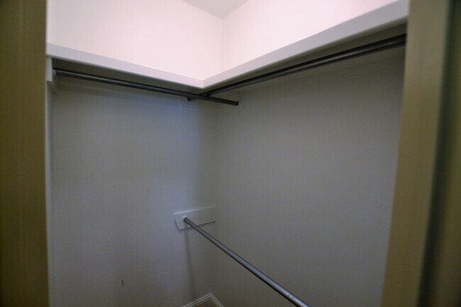 Building Photo - 4836 Rollins Rd