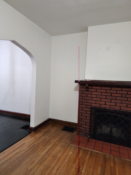 Building Photo - 1124 Lincoln Ave