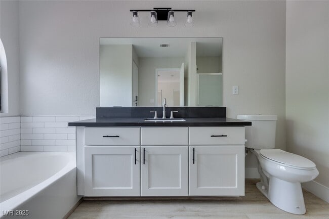 Building Photo - 2337 Chatfield Dr