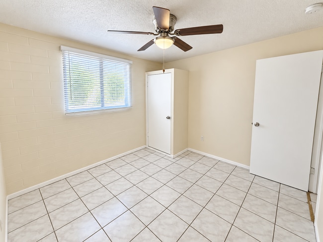 Building Photo - 3841 N 63rd Dr