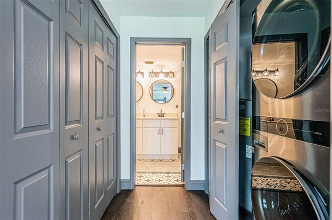 Building Photo - 618 40th Ave N