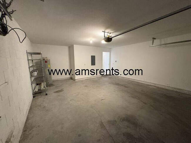 Building Photo - 2110 Justice Ln