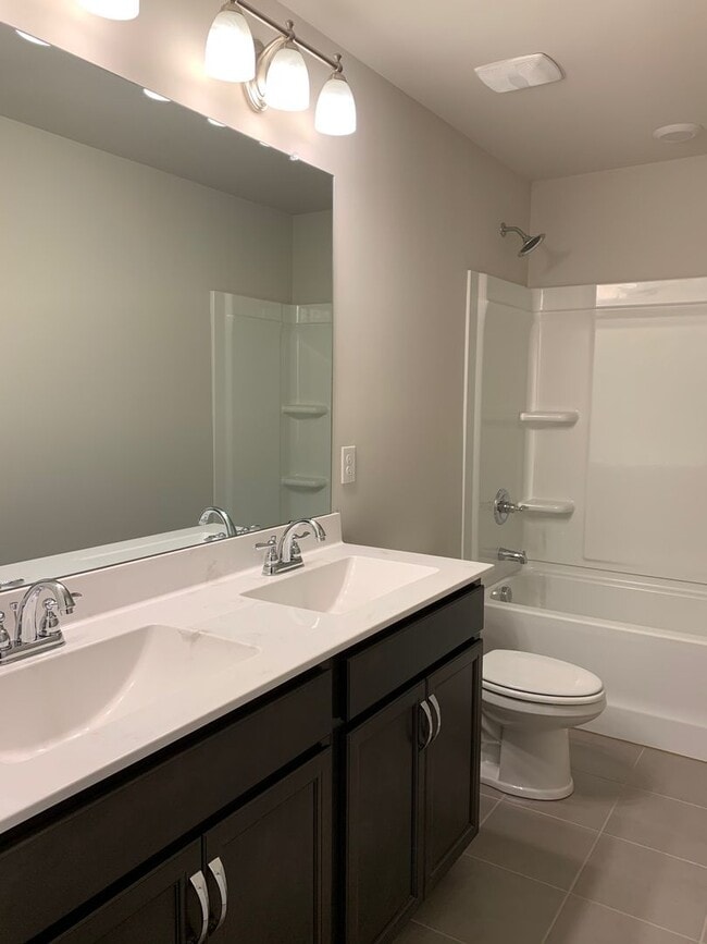 Building Photo - Brand new 4 bedroom home in Simpsonville