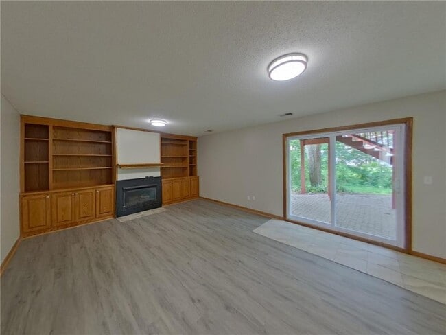 Building Photo - 739 Ashley Dr