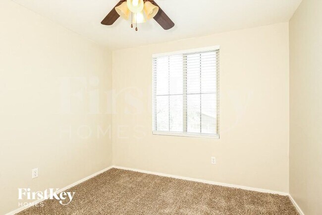 Building Photo - 12072 W Formosa Ln