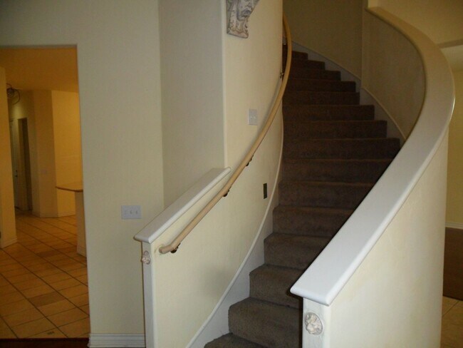 Building Photo - Classic Brookhaven Square Home - Quality T...