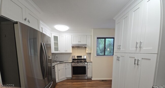 Building Photo - 41 Arbor Cir