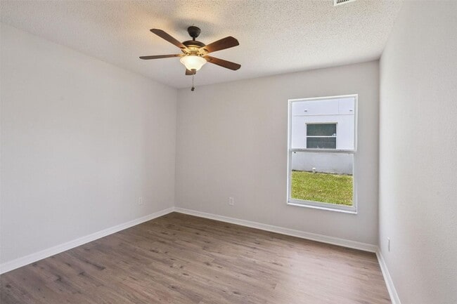 Building Photo - 622 Delancey Dr