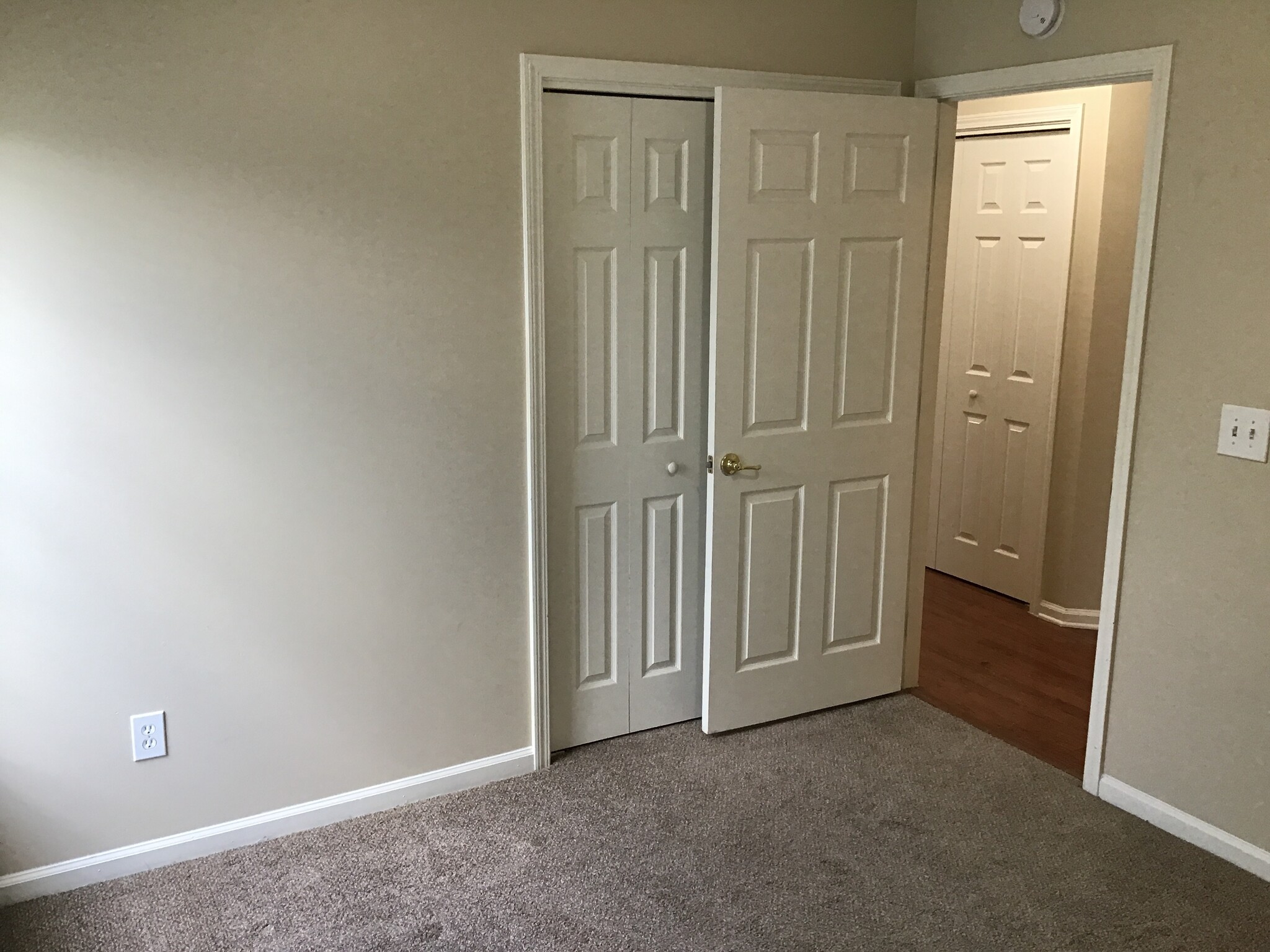 Building Photo - 1530 Roseberry Ct