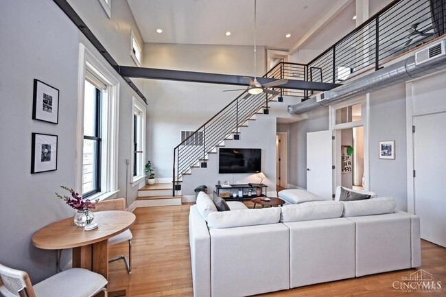 Building Photo - 27 Mercer St