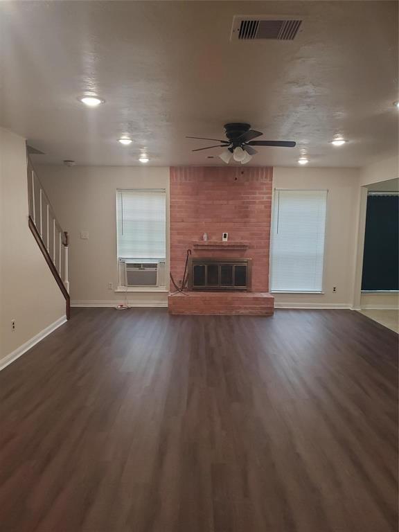 Building Photo - 204 Banyan Dr