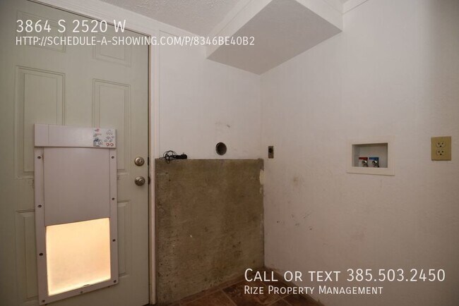 Building Photo - Welcome to your lovely new West Valley Cit...