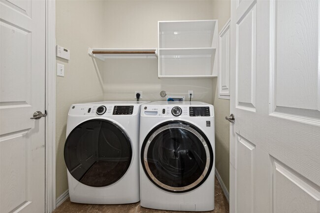 Building Photo - 24406 Ranchwood Springs Ln