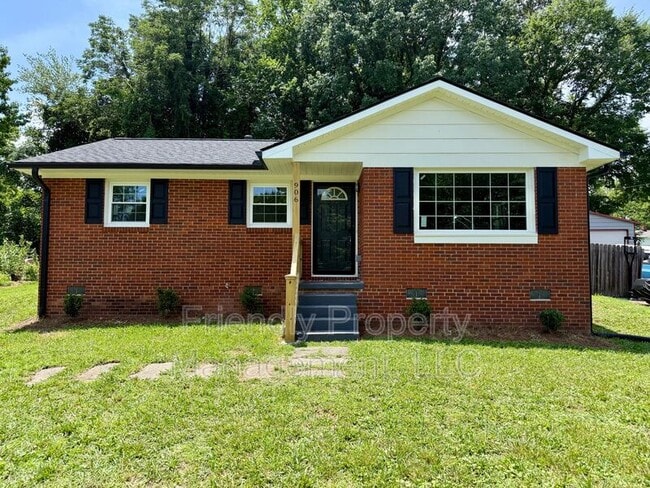 Primary Photo - 906 Beaumont Ave