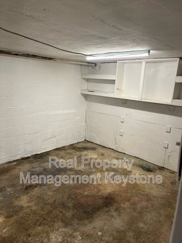 Building Photo - 307 Greenlee Rd