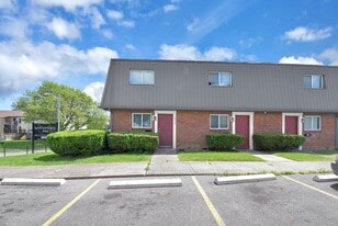 Building Photo - 2383 Belcher Dr