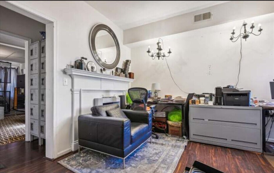 Building Photo - 300-310 East 25th Street, unit 3
