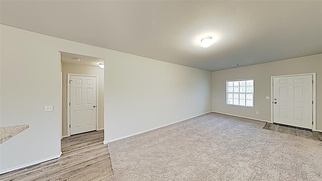 Building Photo - 2012 W Hunters Springs Way