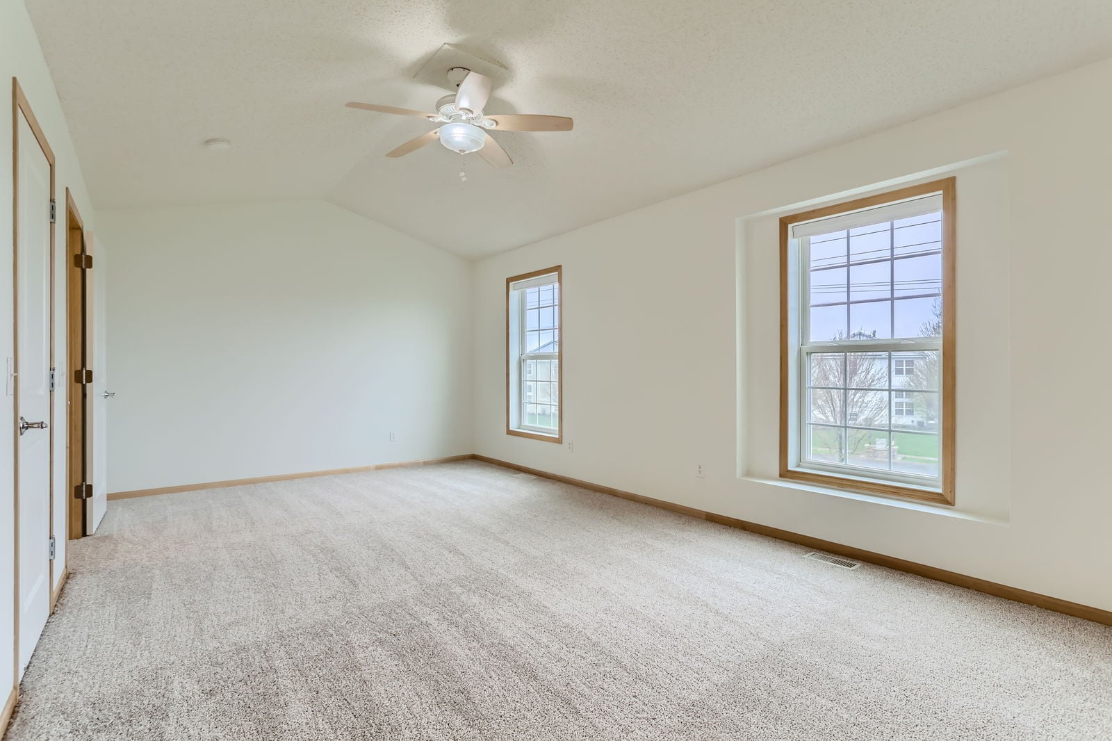 Building Photo - 15150 Fanning Dr N