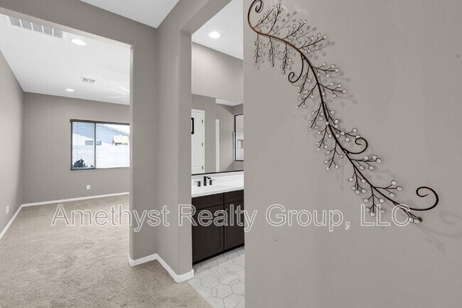 Building Photo - 5116 N 185th Ave