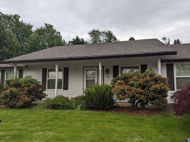Building Photo - 1966 Wimbledon Ct NW