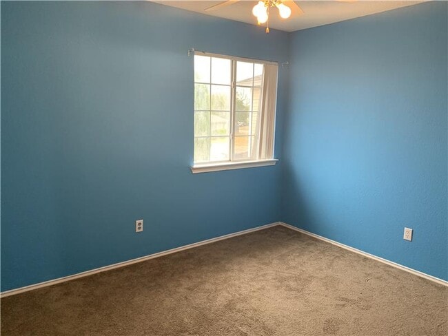 Building Photo - 2302 Tracey Ann Ln