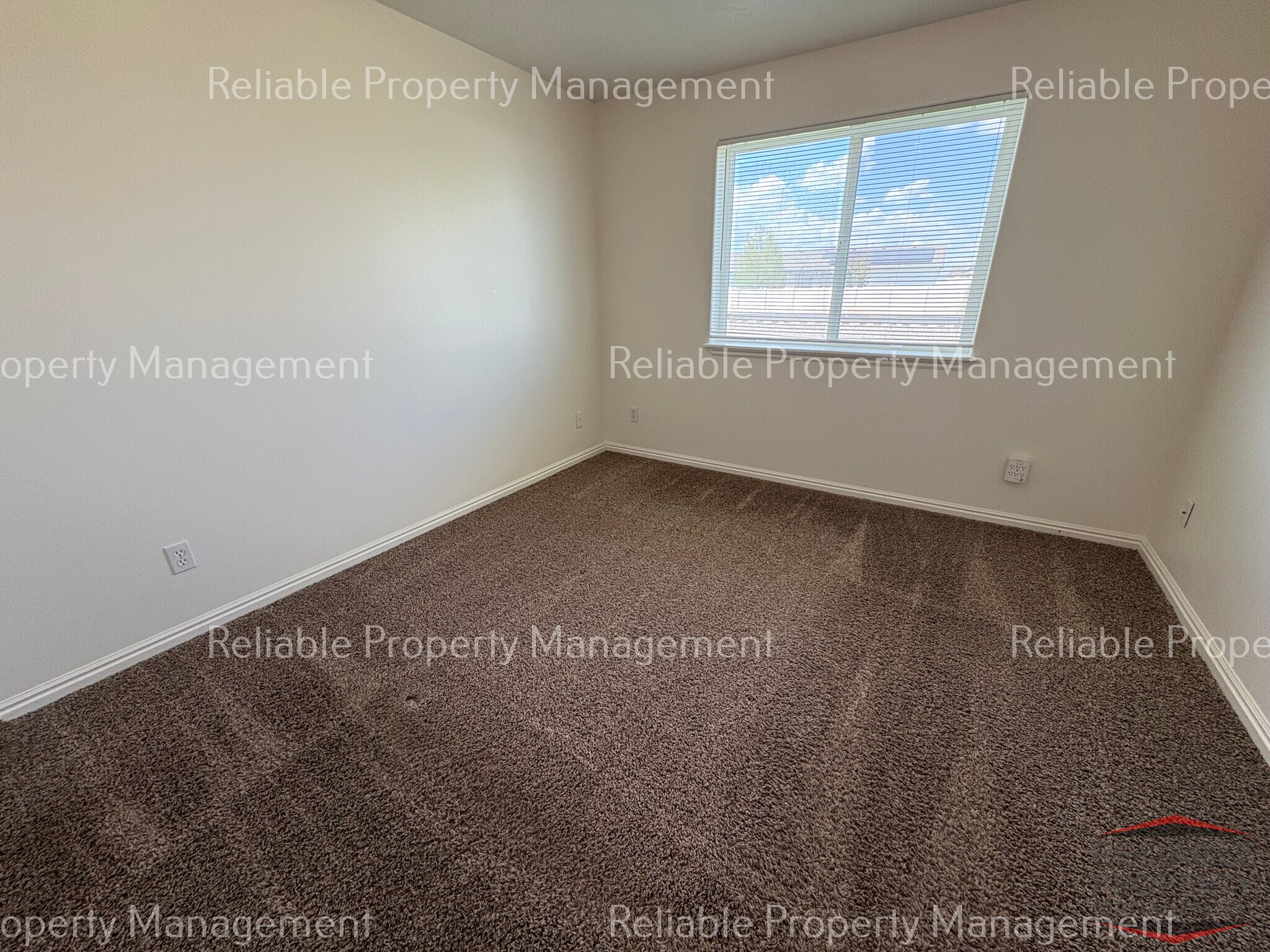 Building Photo - 3723 Deloy Dr