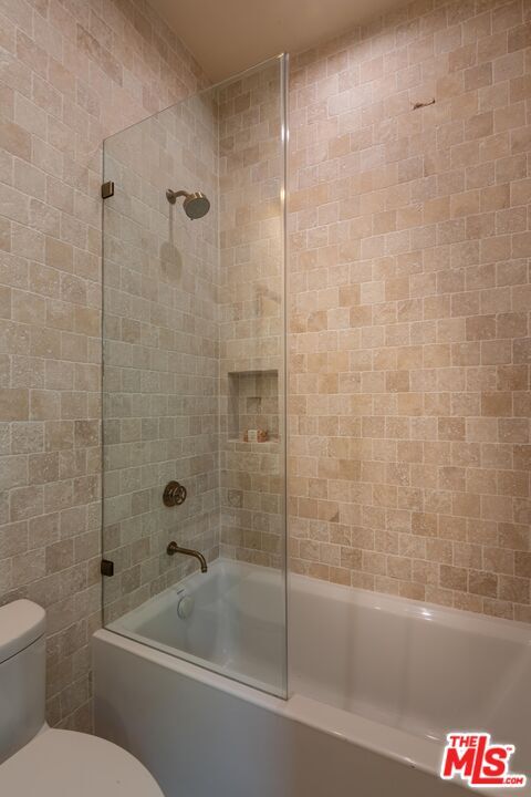 Building Photo - 11748 La Maida St