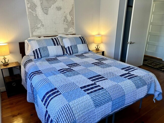 Building Photo - 337 ME-133