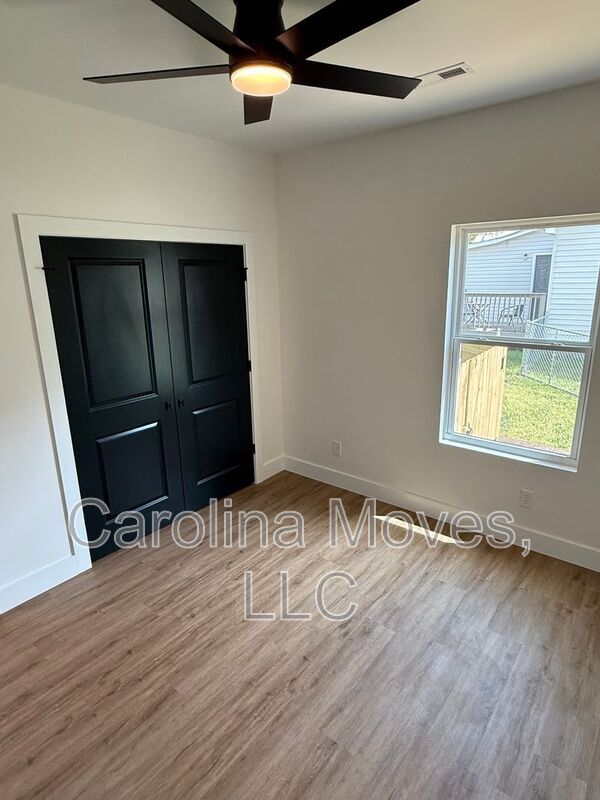 Building Photo - 7 2nd Ave