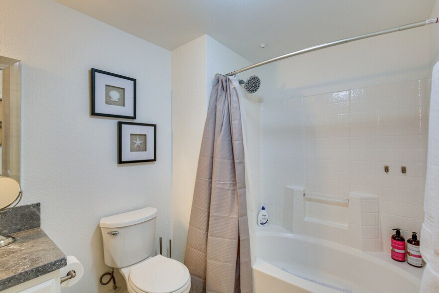 Building Photo - 3855 Elijah Ct