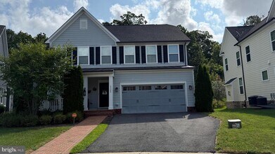 Building Photo - 2309 Harmsworth Dr
