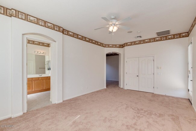 Building Photo - 3279 E Bridgeport Pkwy