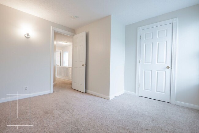 Building Photo - Single Family Home Available Now!