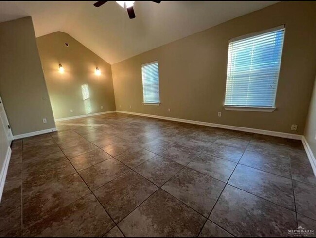 Building Photo - 13 Dalobo Blvd