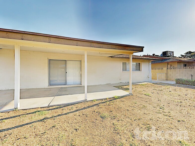 Building Photo - 3601 W Country Gables Dr