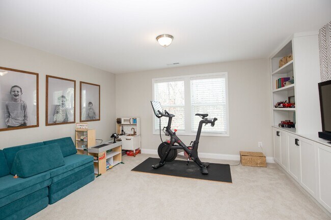 Building Photo - Spacious 5-Bedroom Home with 3 Full Bathrooms in Carthage, NC - Perfect for Your Family!
