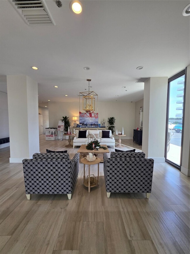 Building Photo - 5550 N Ocean Dr