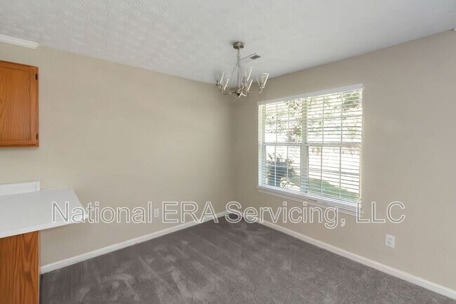 Building Photo - 123 Willow Springs Ln