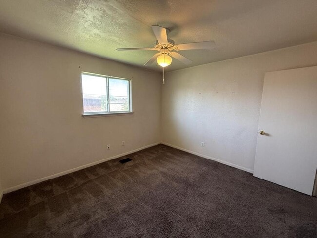 Building Photo - 2811 Cantabrian Dr