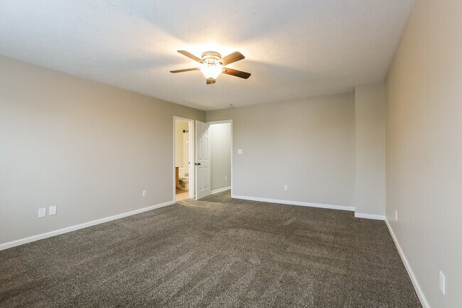 Building Photo - 7329 Kimble Dr