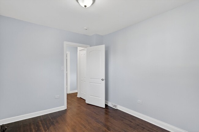 Building Photo - 13812 Kanawha Ave