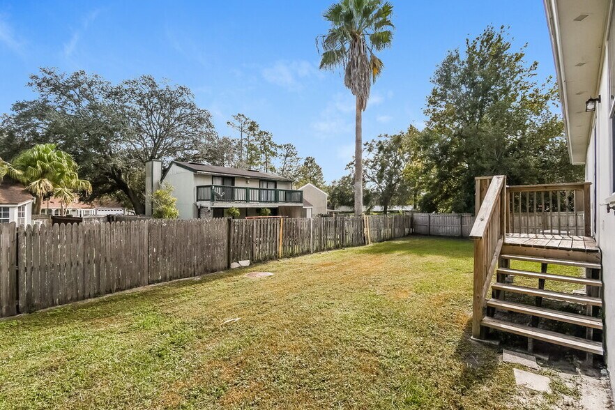 Building Photo - 8217 Glasgow Ct