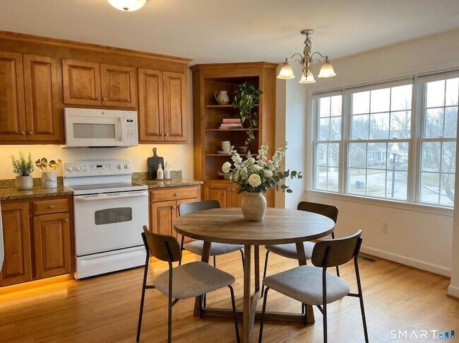 Building Photo - 109 Overshot Dr