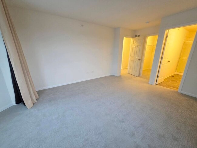 Building Photo - 4449 Monroe Ct