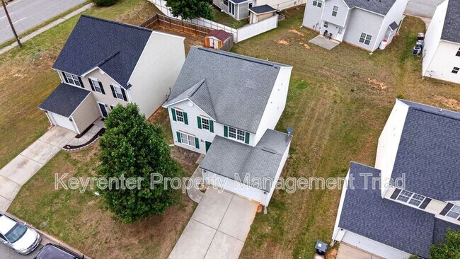 Building Photo - 2703 Stafford St