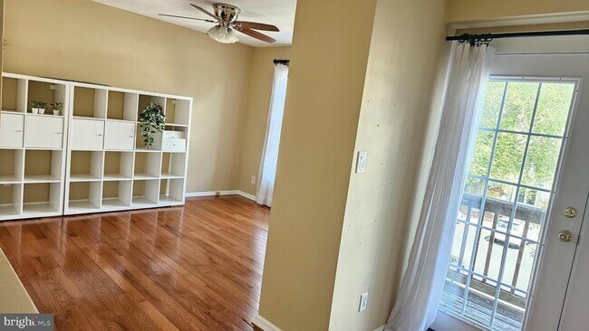 Building Photo - 6008 Rabbit Hill Ct