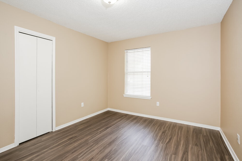 Building Photo - 501 Ramblin Oaks Dr