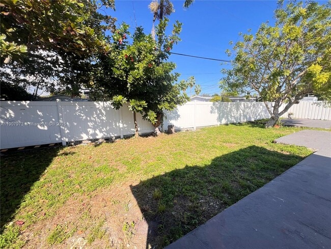 Building Photo - 10005 SW 214th St