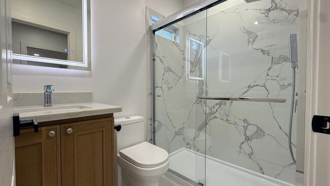 Building Photo - 3BD/2BA - Charming Updated Rose Garden Home Near The Alameda